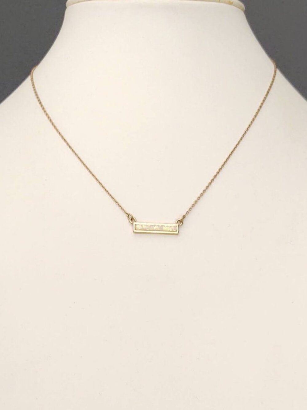 Small bar necklace with faux opal